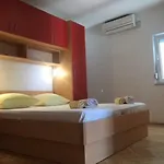 Pavlinovic Jure 아파트 *